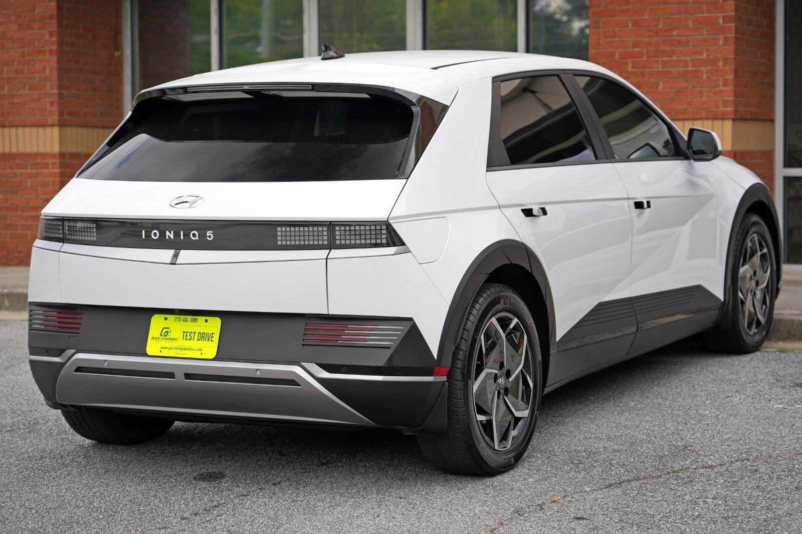 Used 2024 Hyundai Ioniq 5 SEL RWD image 51