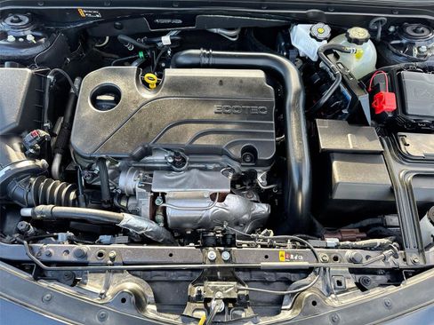 Used 2023 Chevrolet Malibu LT image 16