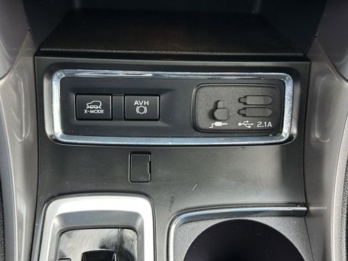 Used 2022 Subaru Ascent Limited w/ Technology Package image 37