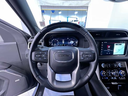 Used 2023 GMC Yukon Denali w/ Denali Reserve Package AWD/4WD image 15
