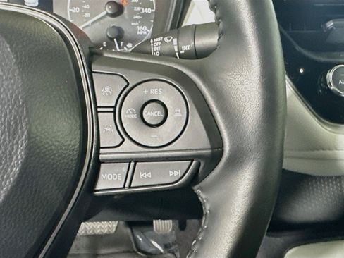 Used 2025 Toyota Corolla SE FWD image 17