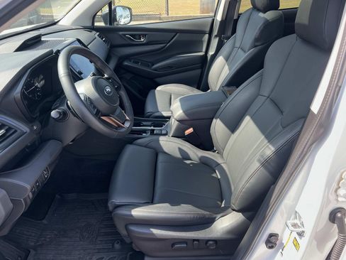 Used 2025 Subaru Ascent Bronze Edition w/ Popular Package #2 image 9