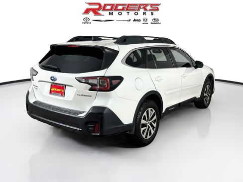 Used 2020 Subaru Outback Premium w/ Popular Package #1 AWD/4WD image 8