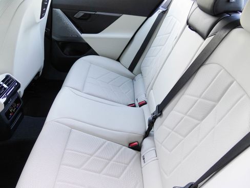 Certified 2026 BMW 540i xDrive image 37