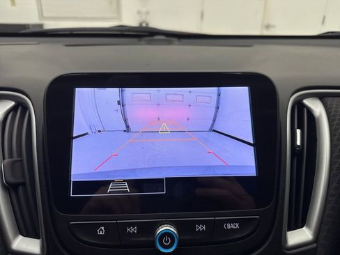 Used 2024 Chevrolet Malibu LT image 19