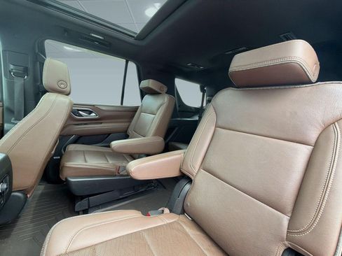 Used 2021 Chevrolet Tahoe High Country w/ Premium Package RWD image 24