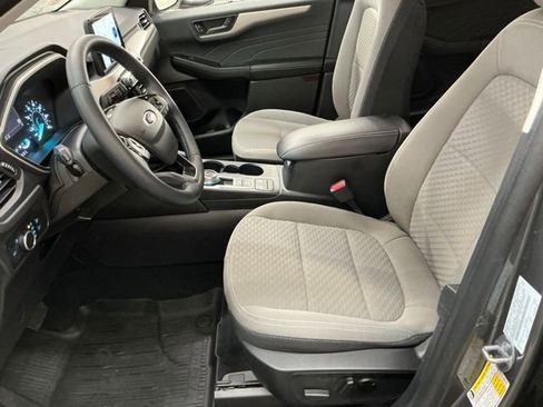 Used 2022 Ford Escape SE w/ SE Sport Appearance Package image 14