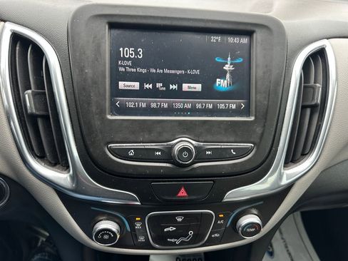 Used 2018 Chevrolet Equinox LS image 8