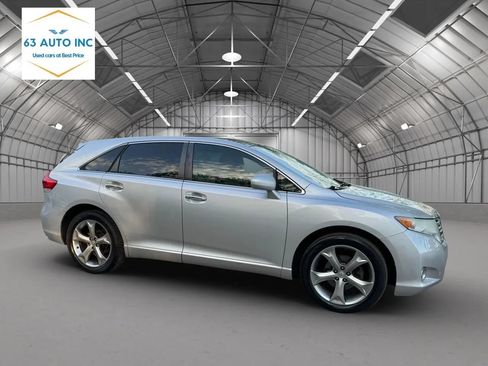 Used 2011 Toyota Venza w/ Convenience Pkg FWD image 6