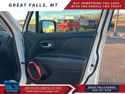 Used 2017 Jeep Renegade Trailhawk image 24