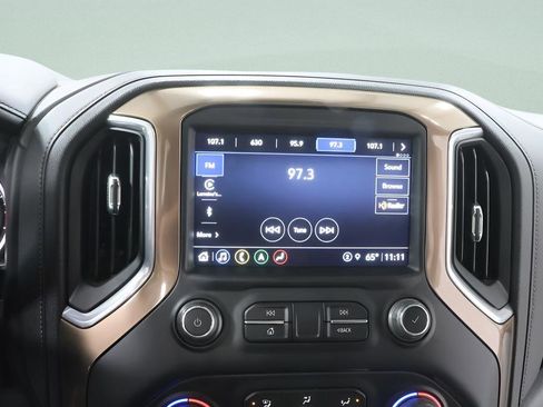 Used 2021 Chevrolet Silverado 1500 High Country w/ Technology Package image 12