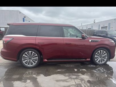 Used 2025 INFINITI QX80 Sensory