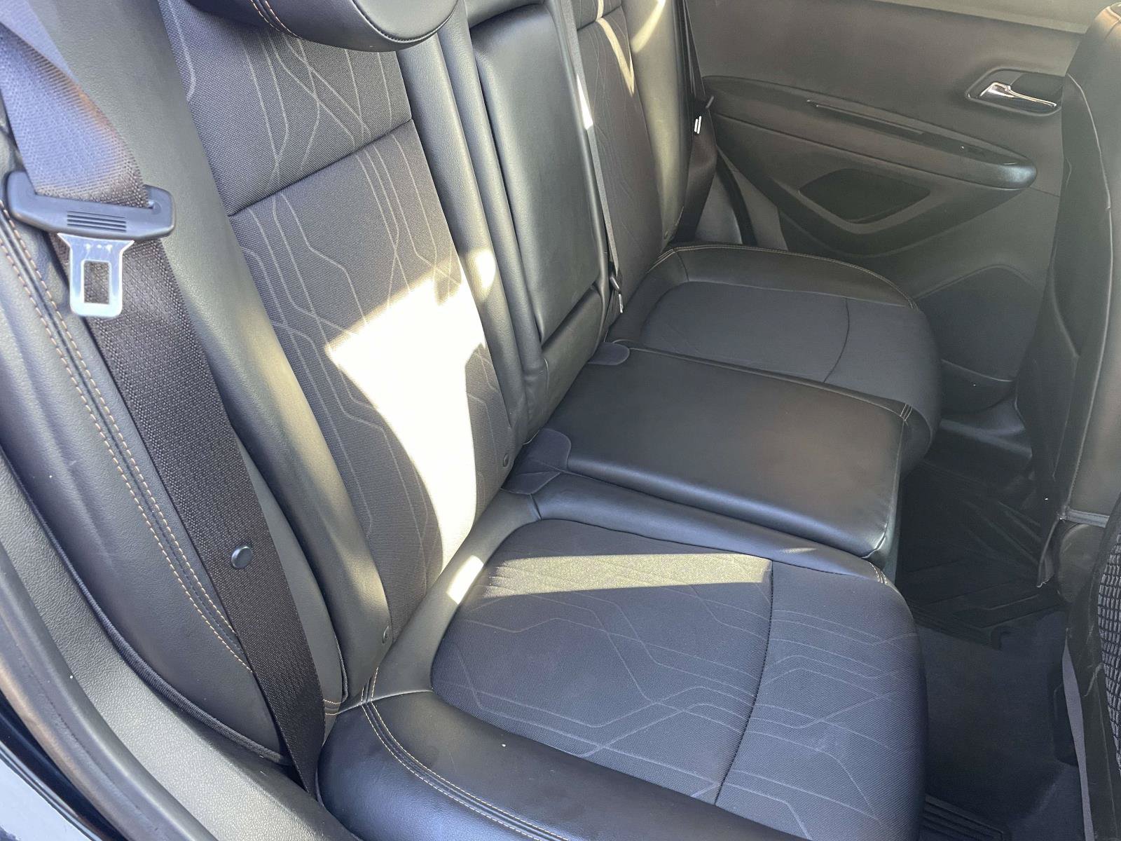 Certified 2019 Chevrolet Trax LT w/ Redline Edition FWD image 16