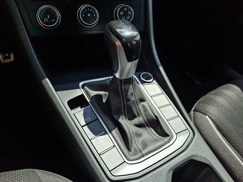Certified 2024 Volkswagen Jetta Sport FWD image 18