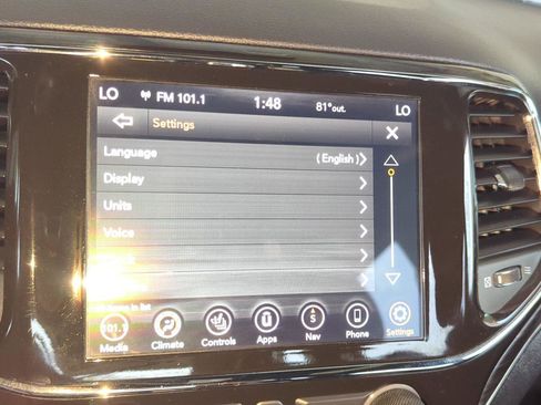 Used 2021 Jeep Grand Cherokee Limited image 21