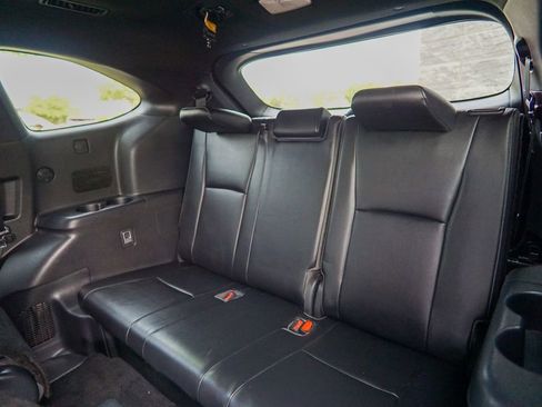 Used 2021 Toyota Highlander XSE FWD image 31