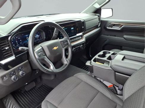 Used 2024 Chevrolet Silverado 1500 LT AWD/4WD image 20