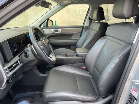 Used 2025 Hyundai Santa Fe SEL image 28