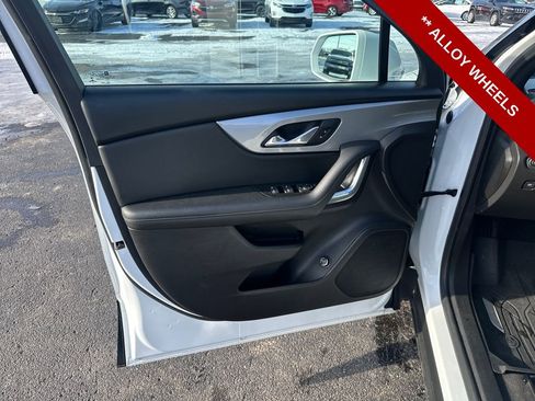 Used 2020 Chevrolet Blazer LT image 13