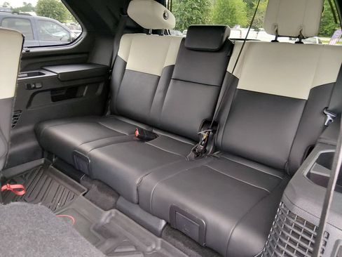 Used 2023 Toyota Sequoia Capstone AWD/4WD image 15