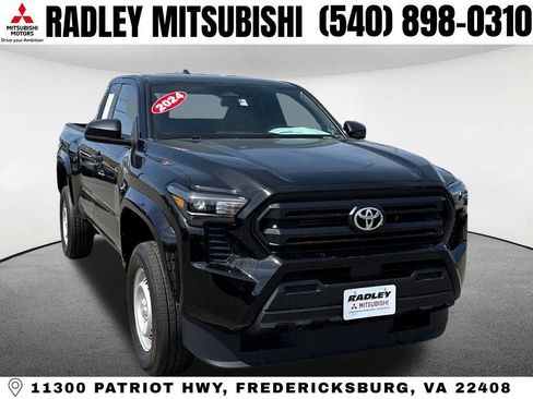 Used 2024 Toyota Tacoma SR image 19