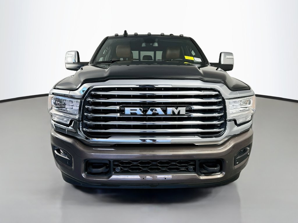 Used 2024 RAM 3500 Limited AWD/4WD image 2
