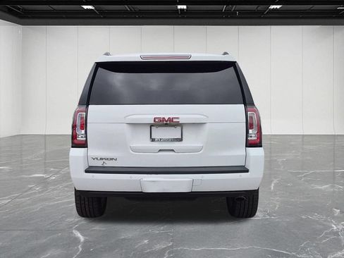 Used 2017 GMC Yukon SLT w/ Premium Edition AWD/4WD image 4