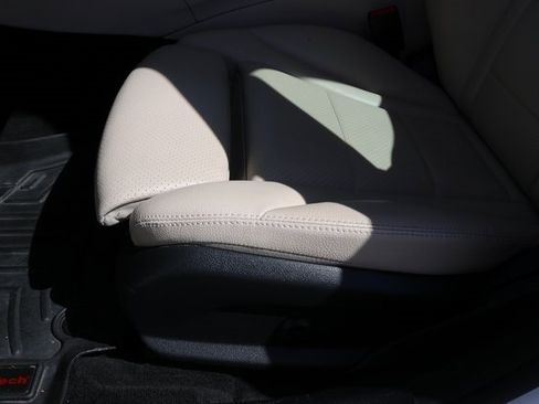 Used 2017 Mercedes-Benz C 300 4MATIC Sedan image 15