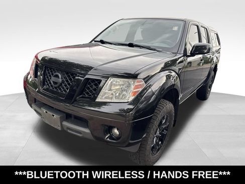 Used 2021 Nissan Frontier SV w/ Midnight Edition Floor Mats AWD/4WD image 3