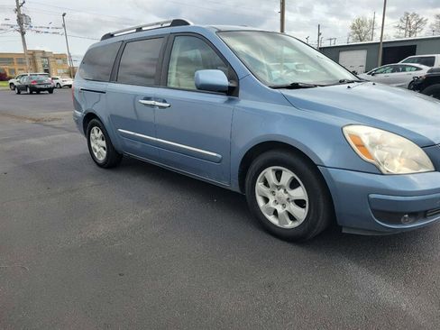 Used 2007 Hyundai Entourage GLS image 5