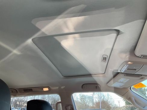 Used 2023 Nissan Armada Platinum w/ Captain's Chairs Package image 12