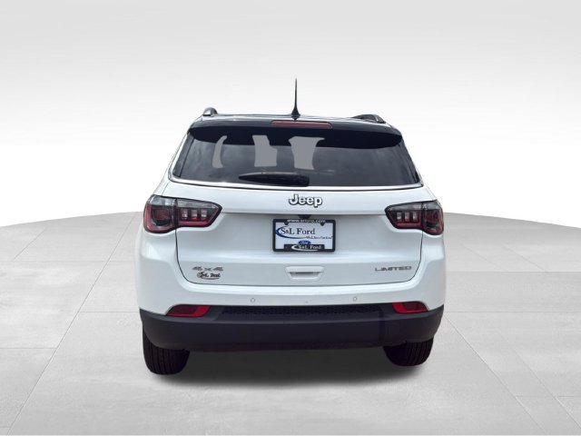 Used 2025 Jeep Compass Limited AWD/4WD image 8