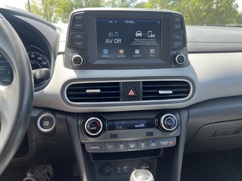 Used 2020 Hyundai Kona Limited AWD/4WD image 15