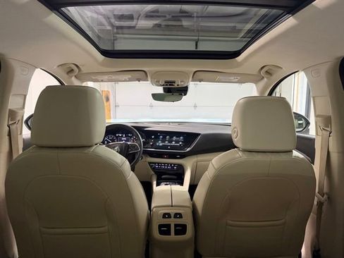 Certified 2022 Buick Envision Avenir w/ Technology Package II image 9