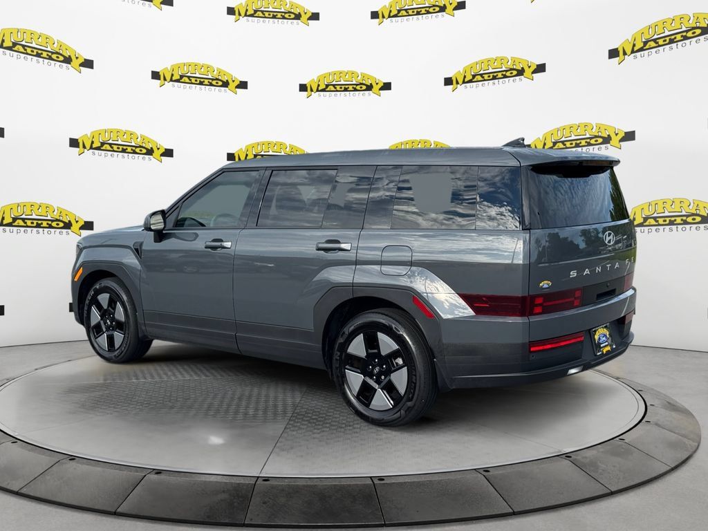 Used 2026 Hyundai Santa Fe SE FWD image 3