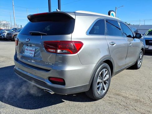 Used 2019 Kia Sorento EX image 7
