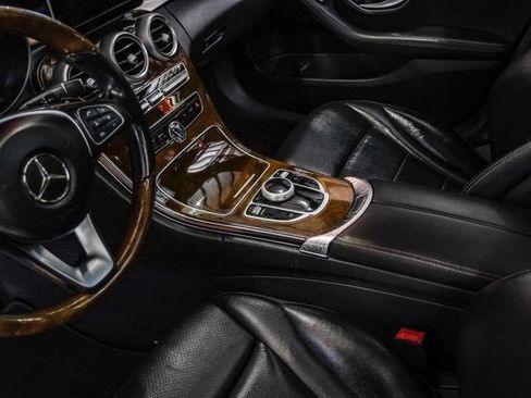 Used 2018 Mercedes-Benz C 300 Sedan image 22