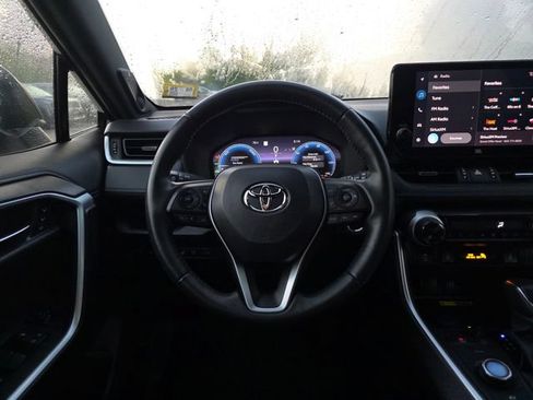 Used 2023 Toyota RAV4 XSE AWD/4WD image 27