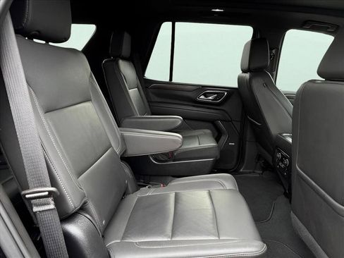 Used 2023 Chevrolet Tahoe Z71 w/ Luxury Package image 16