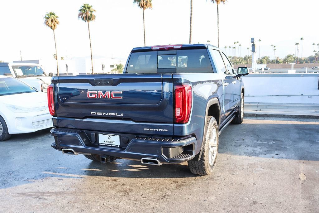 Used 2022 GMC Sierra 1500 Denali AWD/4WD image 9