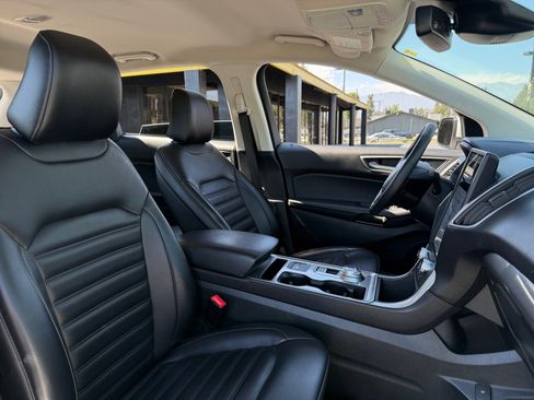 Used 2024 Ford Edge SEL image 20