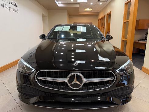 Used 2026 Mercedes-Benz C 300 Sedan image 3