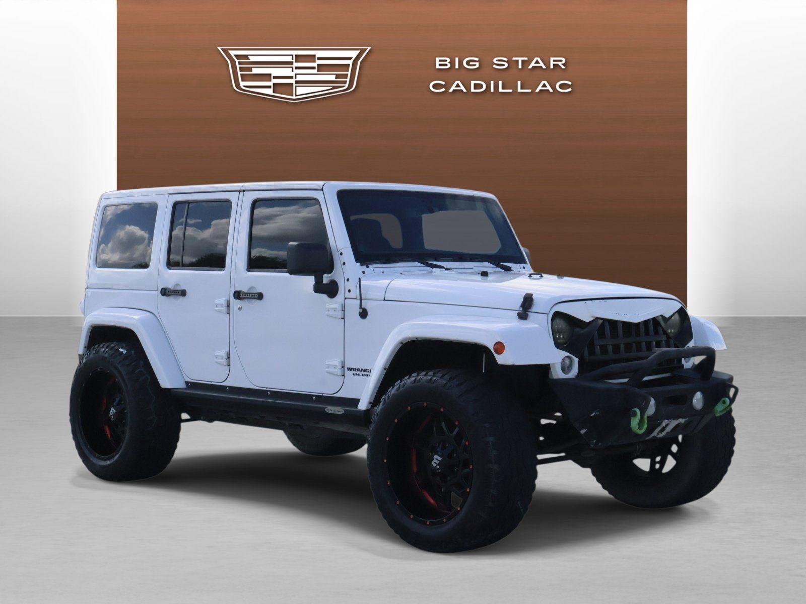 Used 2014 Jeep Wrangler Unlimited Rubicon w/ Connectivity Group AWD/4WD image 7