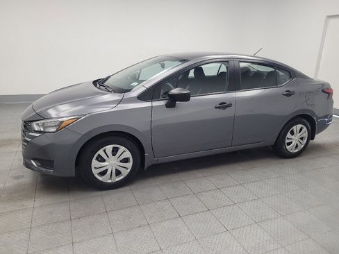 Used 2025 Nissan Versa S w/ Trunk Package FWD image 2