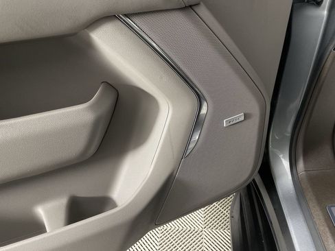 Used 2025 GMC Yukon XL Elevation image 23