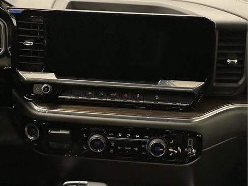 Certified 2022 Chevrolet Silverado 1500 LT Trail Boss image 33