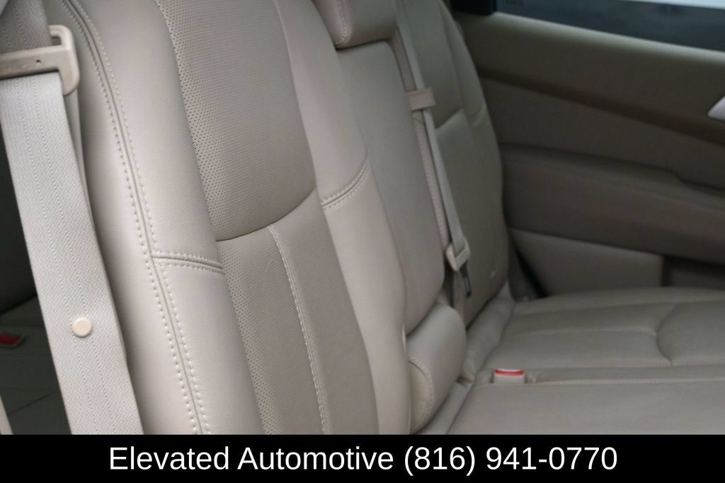 Used 2014 Nissan Pathfinder Platinum w/ Platinum Premium Package AWD/4WD image 10