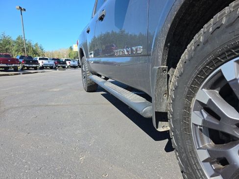 Used 2018 Nissan Titan PRO-4X AWD/4WD image 17