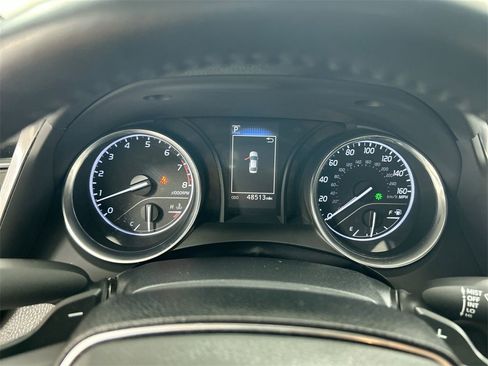 Used 2020 Toyota Camry SE image 13