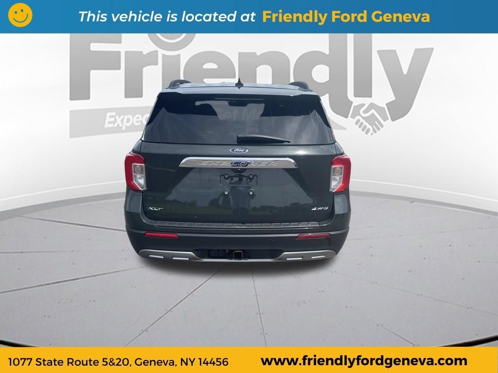 Used 2024 Ford Explorer XLT w/ Equipment Group 202A AWD/4WD image 6